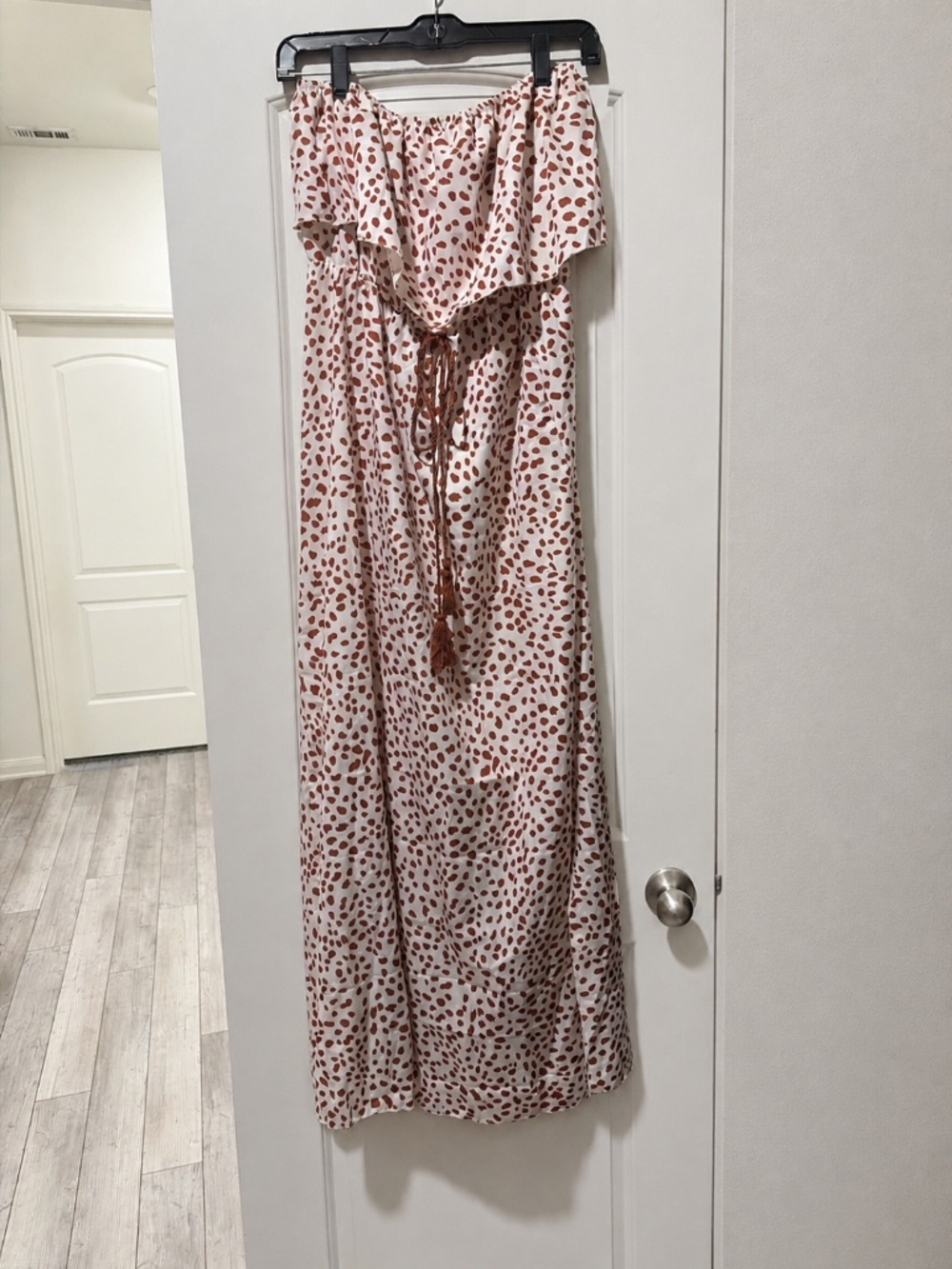Women’s strapless maxi dress